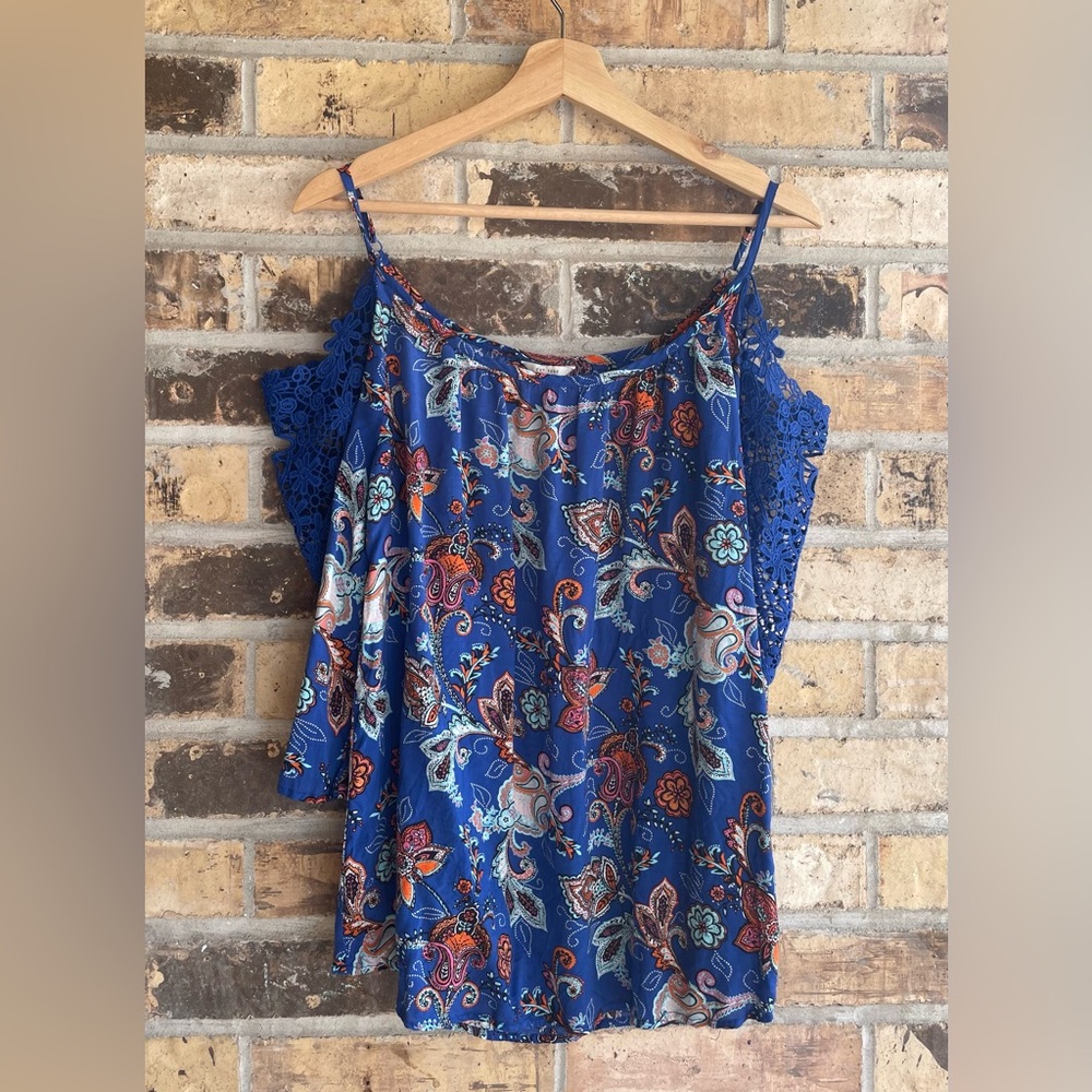 5 for $25🔥Cato Blue Floral Paisley Cold-Shoulder Lace Blouse Small